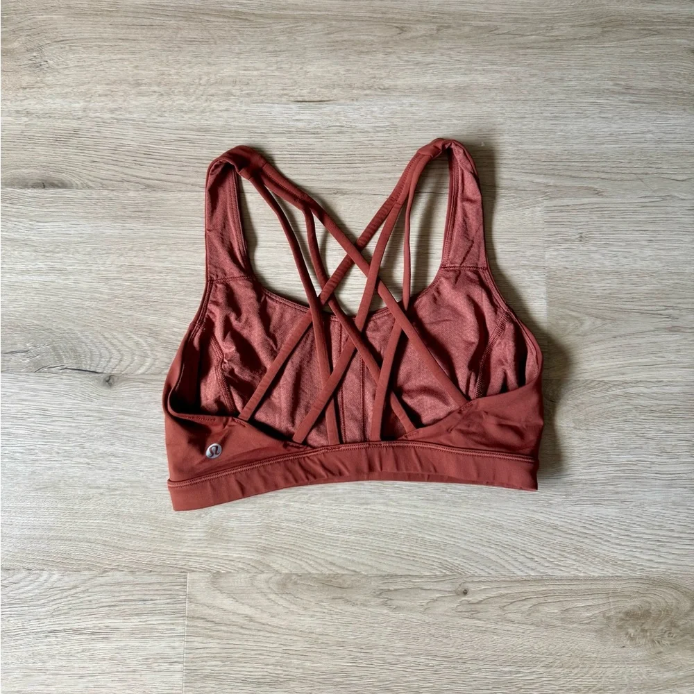 Lululemon free to be serene sports bra